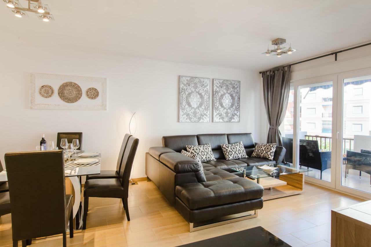 Picasso Daisy Apartment Фуeнхирола Екстериор снимка
