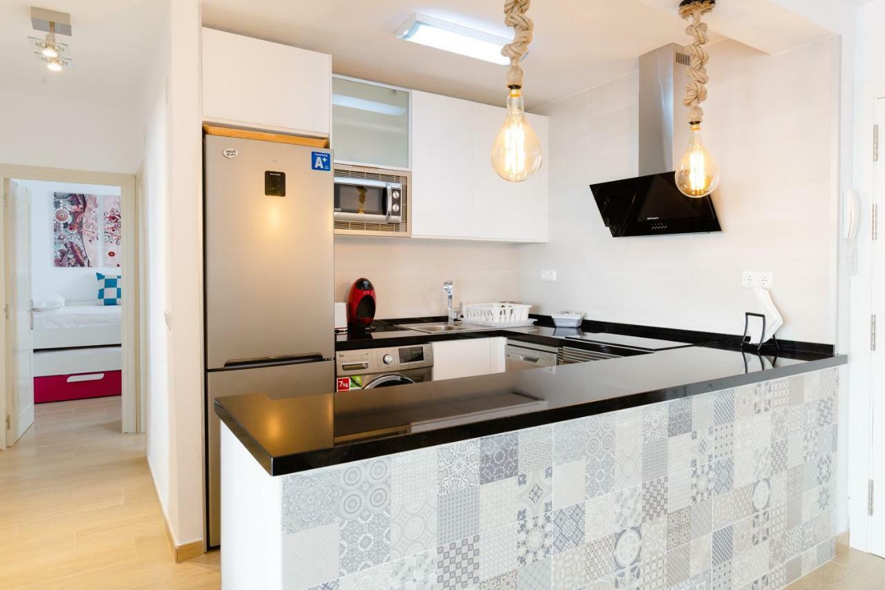 Picasso Daisy Apartment Фуeнхирола Екстериор снимка